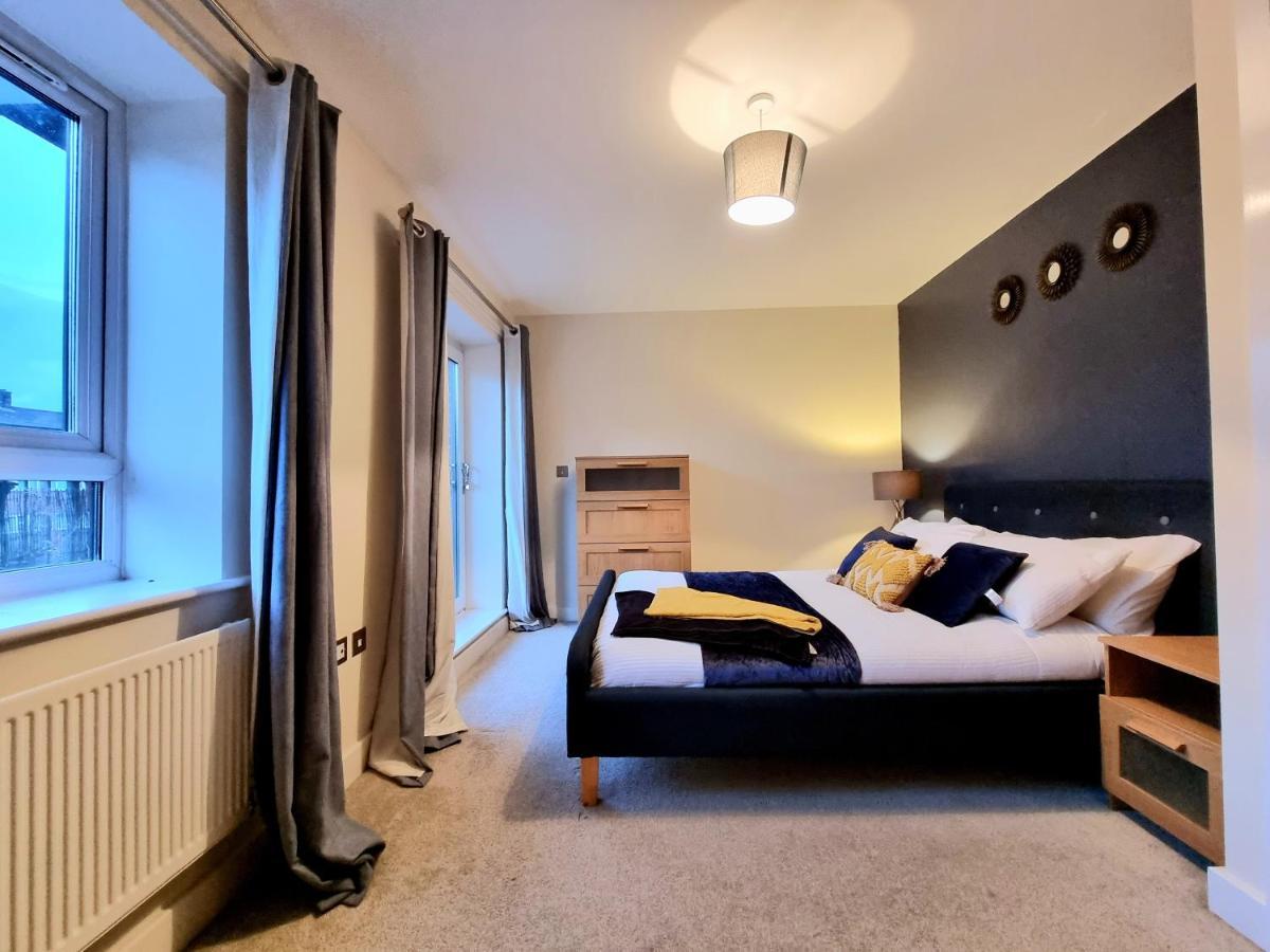 Luxury 2-Bedroom Service Apartment With Balcony Manchester Exterior foto