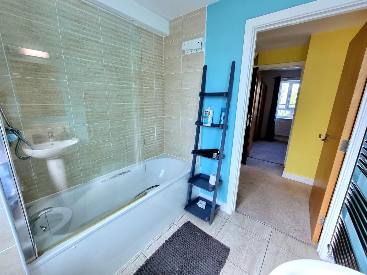 Luxury 2-Bedroom Service Apartment With Balcony Manchester Exterior foto
